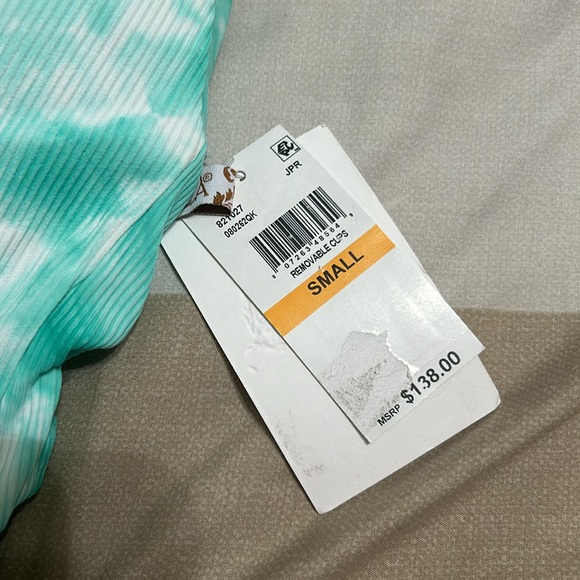 NEW Becca One Piece - Picture 4 of 6